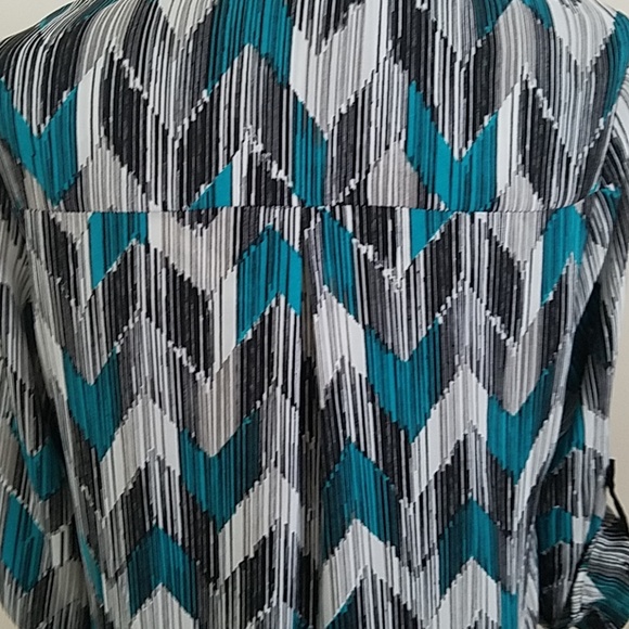 ZAC & RACHEL tunic - Picture 6 of 7